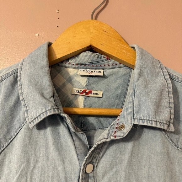 U.S. Polo ASSN Youth/ Kids Button Down Denim Chambray Short Sleeve Shirt Size XL - Picture 5 of 7